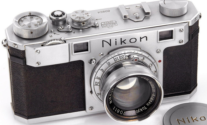  Najstarszy znany aparat Nikona trafia na aukcję