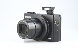 Canon PowerShot G7 X - wbudowana lampa błyskowa