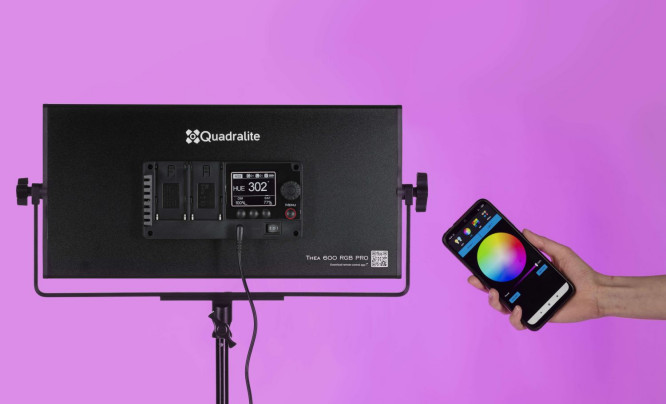  Quadralite Thea 300 oraz 600 RGB PRO - wszechstronne panele LED do produkcji filmowych i fotograficznych