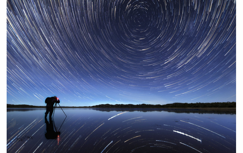 fot. James Stone, Cosmic Plughole, wyróżnienie w kategorii People and Space / Insight Investment Astronomy Photographer of the Year 2019