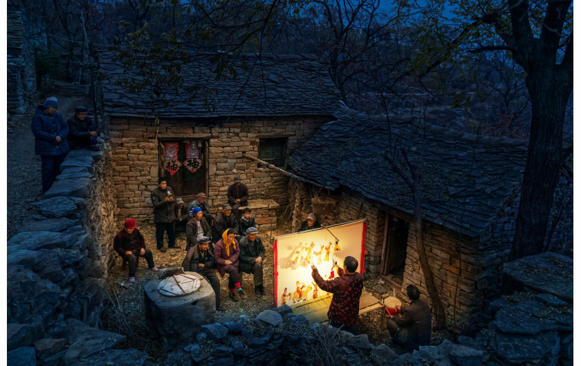 Kultura (przy wsparciu serwisu Culture Trip): fot. Pan Jianhua (Chiny kontynentalne) za zdjęcie „Shadow Puppetry” (Teatr cieni), 2019 Sony World Photography Awards