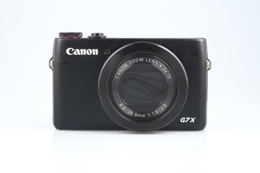 Canon PowerShot G7 X - przód aparatu