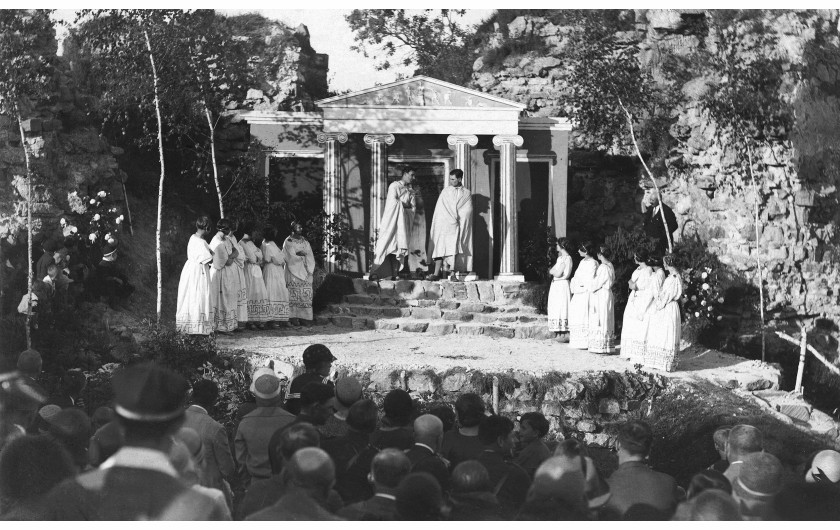 Sztuka „Odprawa posłów greckich” Jana Kochanowskiego w wykonaniu uczniów Gimnazjum Państwowego w Trembowli, 1930 – NAC.