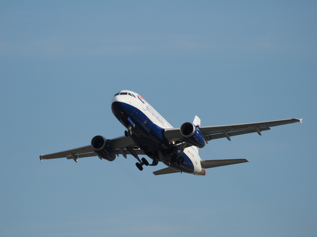 1/3200 s, f/6.3, ISO 640, 269.0 mm