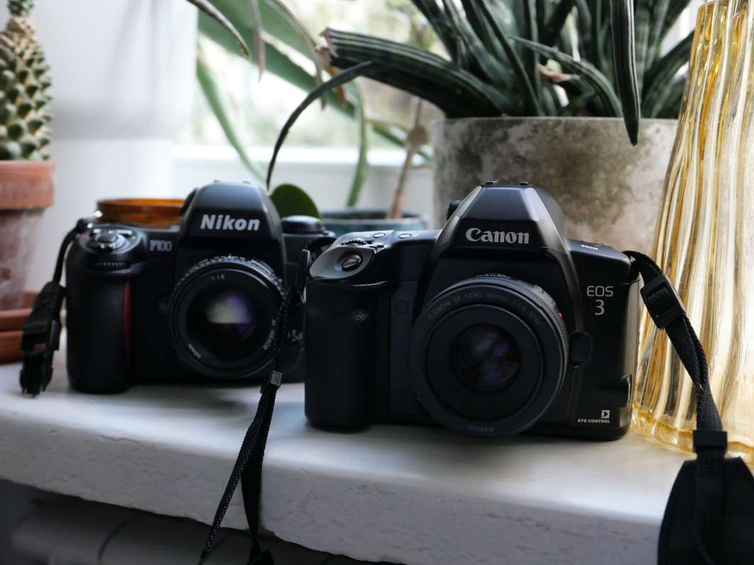 1/60 s, f/2.6, ISO 1600, 20.6 mm