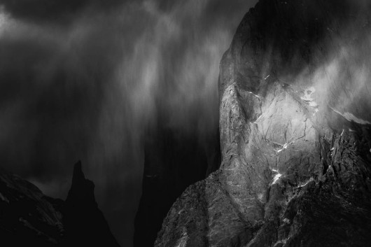 fot. Tomasz Przychodzień, z cyklu  Stone Cathedrals of the Karakoram Range, 2. miejsce w kategorii Landscape / MonoVisions Photography Awards 2020