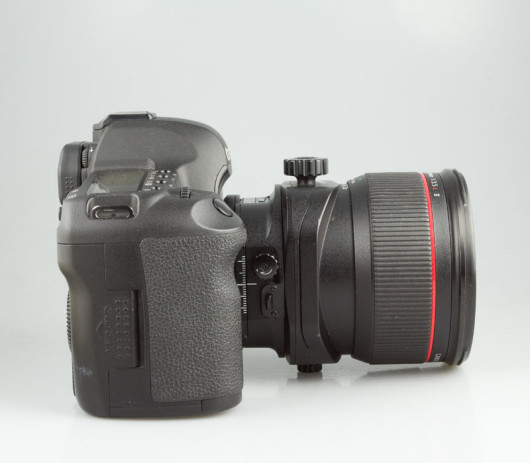 Canon EOS Mark II z obiektywem Canon TS-E 24mm f/3,5L II