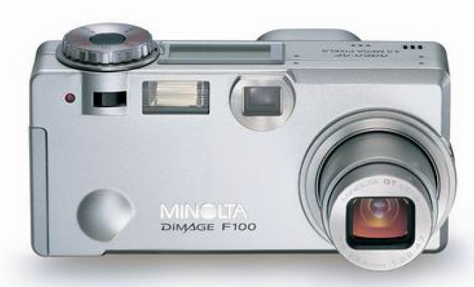  Minolta DiMAGE F100 - 4 mega w standardzie