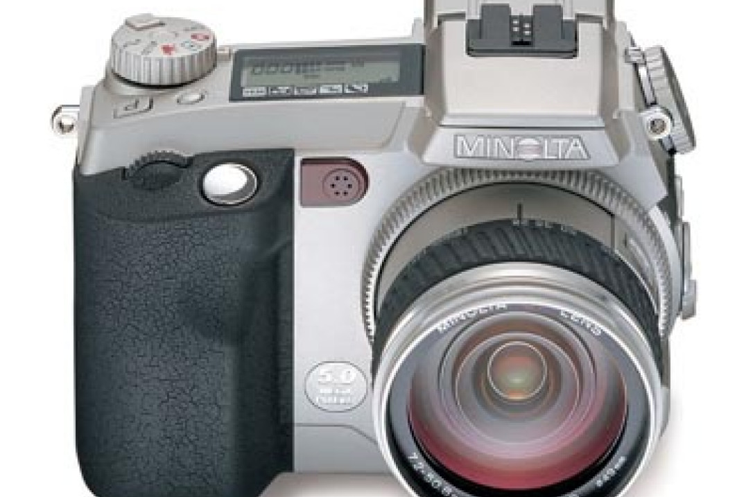 Minolta DiMAGE 7i - "DiMAGE 7 bez wad" ?
