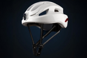 Virtus X1 - Yashica i I’m Back prezentują kask rowerowy z wbudowaną kamerą