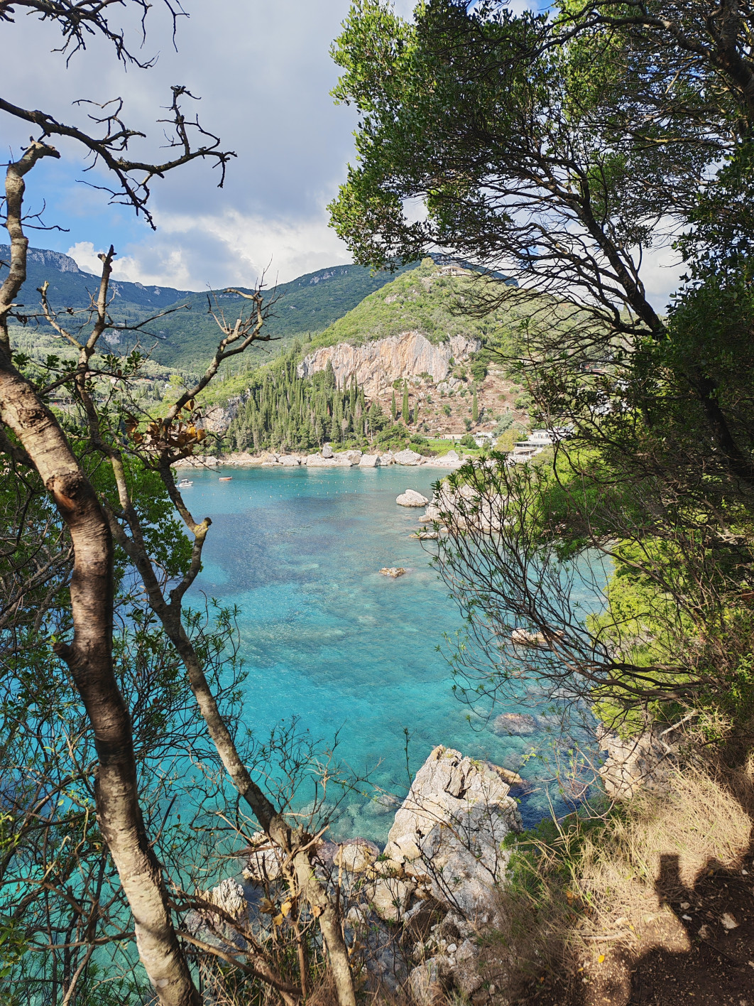 1/720 s, f/1.9, ISO 50, aparat główny