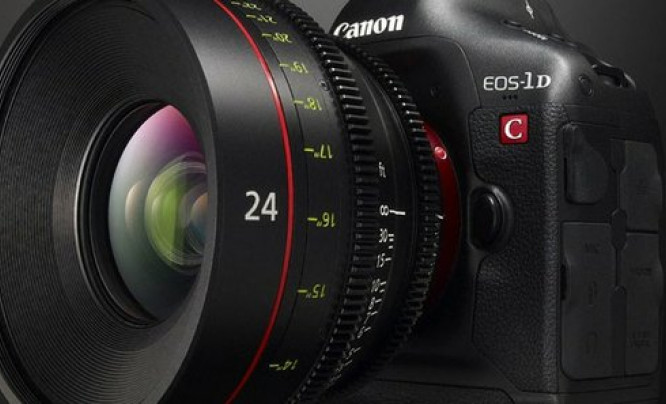 Canon obniża cenę aparatu EOS-1D C do 7999 dolarów