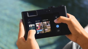 Eksperyment się nie udał. Zeiss ZX1 znika ze sprzedaży