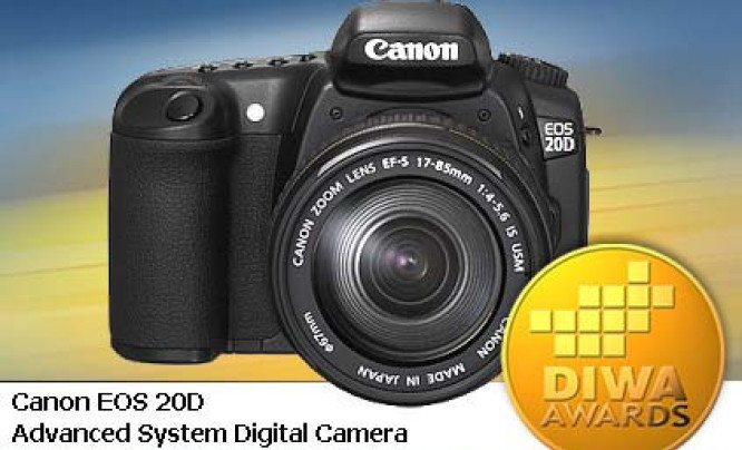  Canon uhonorowany Złotym Medalem DIWA za lustrzankę cyfrową EOS 20D
