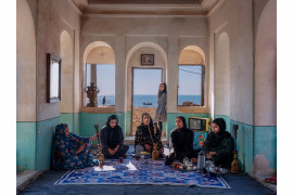 Fot. Maryam Firuzi, z serii "In the shadows of silent women", 
People Photographer Of the Year (Sekcja profesjonalna) / IPA 2024