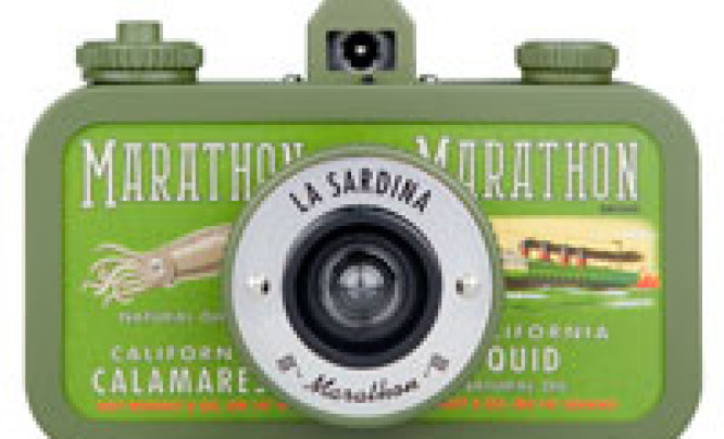 La Sardina - szerokokątny kompakt od Lomography
