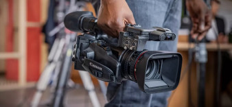 Canon XF605 - 10-bitowe wideo 4K 60 kl./s, zoom 25-380 mm, wykrywanie oka i wiele więcej