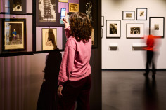 Monochrom nie jest czarno-biały. Wyjątkowa wystawa w Muzeum Fotografii w Krakowie