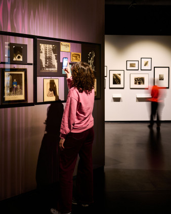 Monochrom nie jest czarno-biały. Wyjątkowa wystawa w Muzeum Fotografii w Krakowie