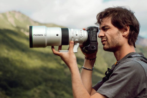 Fujinon XF 400 mm f/4.5 R LM OIS WR - lekki i poręczny teleobiektyw, który zapewni zasięg odpowiadający 600 mm