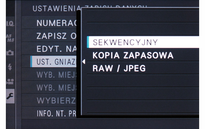 Opcje personalizacji przycisków i zapisu w aparacie X-T3