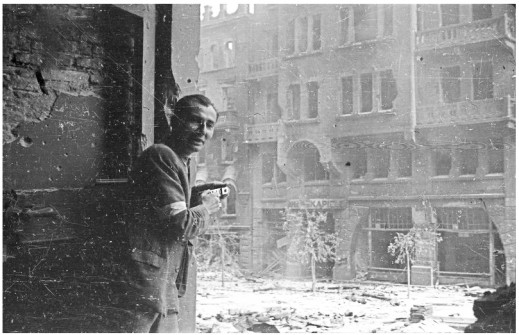 „Śladami powstańczej Warszawy, czyli fotografuj nie pstrykaj“ - ostatnie dni zgłoszeń na bezpłatne warsztaty