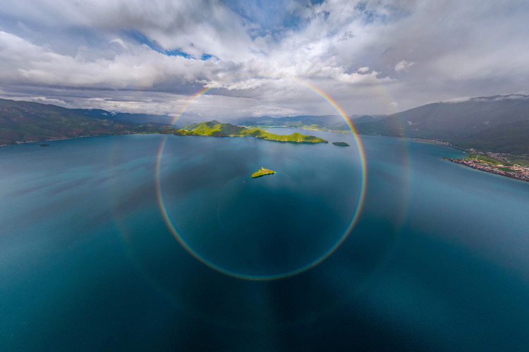 Zdjęcie okrągłej tęczy wygrywa konkurs Weather Photographer of the Year 2025