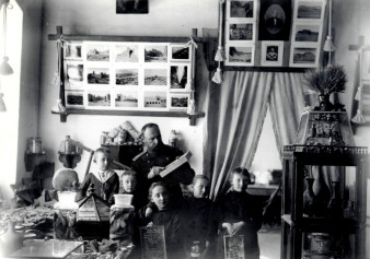 "Od Samarkandy do Siedlec" - fotografie Leona Barszczewskiego w Muzeum Ziemi PAN