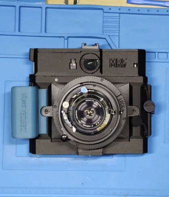 Średnioformatowy kompakt z dalmierzem za 1000 zł? Zrób to sam