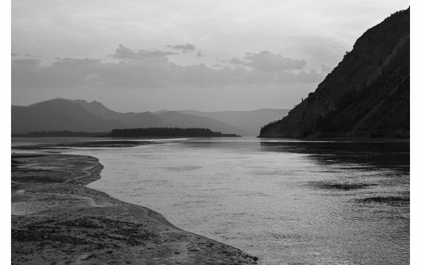 Fot. Piotr Sadurski, z projektu Swimming Yukon River, wyróżnienie w kategorii profesjonalnej Sport / Sony World Photography Awards 2024