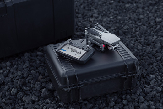 DJI Smart Controller - wygoda latania dzięki jasnemu 5,5-calowemu ekranowi Full HD