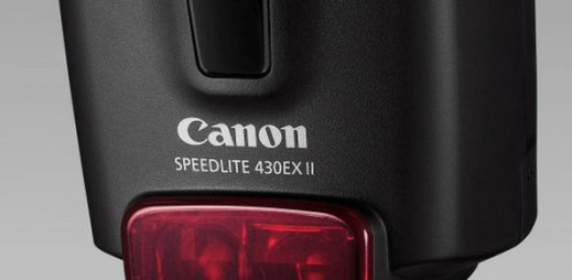 Promocja: Canon EOS 6D z obiektywem, lampa gratis