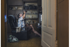 fot.  Natalia Krezel, "Invisible" (1. Miejsce w kat. People: Other) / ND Awards 2020<br></br>Seria inspirowana filmem "Stroszek" Wernera Herzoga opowiada o "niewidocznych" osobach żyjących na skraju marginesu społecznego.