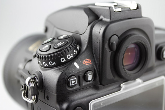 Nikon D810 tryb cichych zdjęć seryjnych