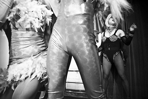 Polskie drag queens na fotografiach Bartosza Dziamskiego