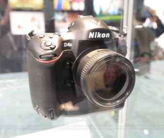 Nikon D4S na horyzoncie