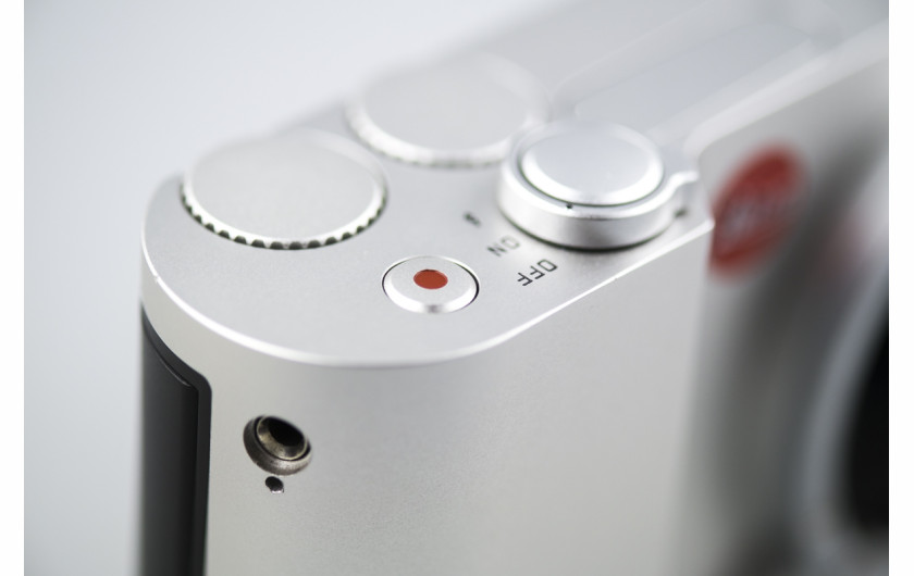 Leica T - dedykowany klawisz filmowania