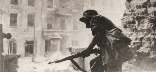 Historyczne zdjęcia powstańczej Warszawy mogą być twoje. Niebawem rusza aukcja odbitek Eugeniusza Hanemana