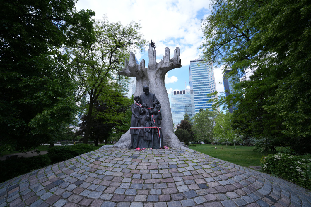 1/800 s, f/2.8, ISO 100, 14.0 mm