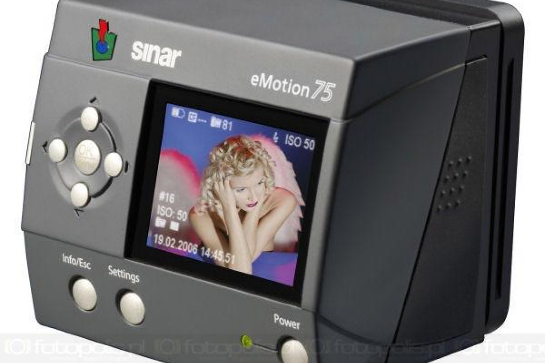 Sinarback eMotion 75 LV - przystawka z podglądem na żywo