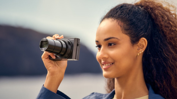 Panasonic Lumix TZ300 - kompakt z długim zoomem powraca z zaświatów. Niestety już bez wizjera