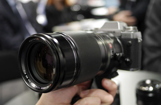 nowy 50-140 mm wygląda imponująco