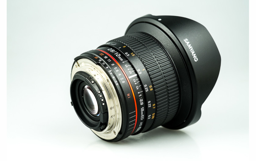 Samyang 12 mm f/2,8 ED AS NCS Fish-eye 