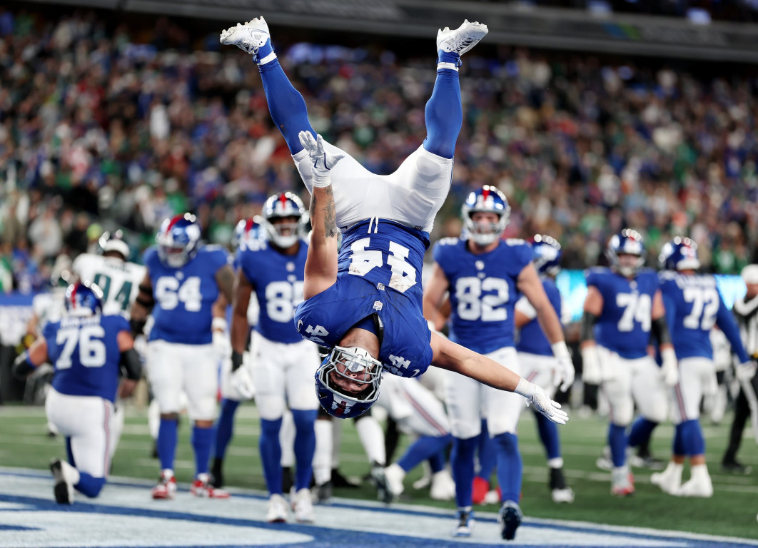 Fot. Al Bello, "Touchdown Backflip", 3. miejsce w kat. American Football / World Sports Photography Awards 2026