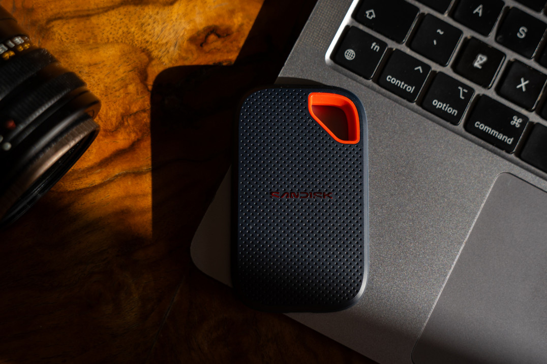 Kogo stać dziś na dyski Pro? Test Sandisk Extreme Portable SSD V3