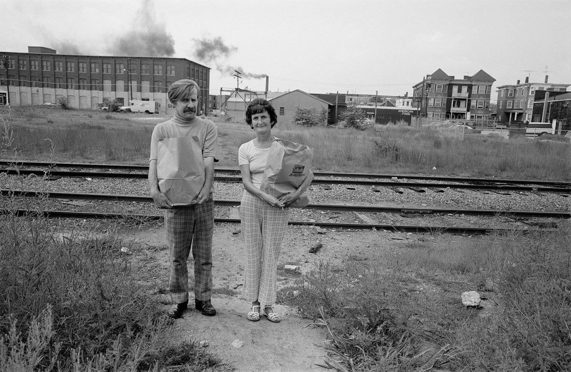 Fot. Sage Sohier, Lawrence, MA, 1981, z książki "Passing Time"