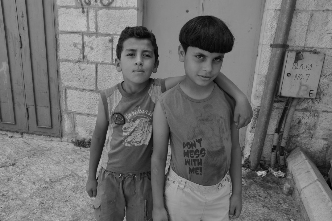 „Wiadomości z Bliskiego Wschodu“ Dawida Kopy to opowieści o miejscu, w którym strach przenika się z nadzieją