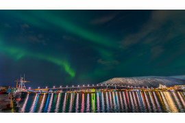 fot. Derek Burdeny