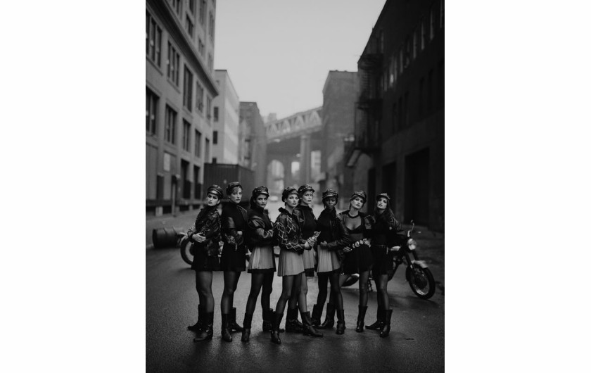 Peter Lindbergh, Cindy Crawford, Tatjana Patitz, Helena Christensen, Linda Evangelista, Claudia Schiffer, Naomi Campbell, Karen Mulder, Stephanie Seymour, US Vogue, Brooklyn, Nowy Jork 1991 (c) Peter Lindbergh