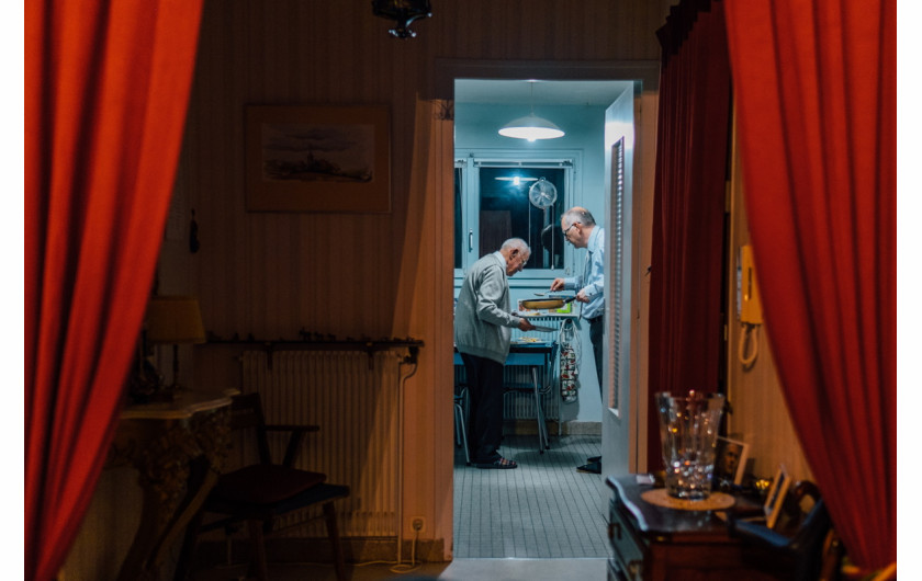 fot. Guillaume Flandre, Family Dinner, 1. miejsce w kategorii Food for the Family